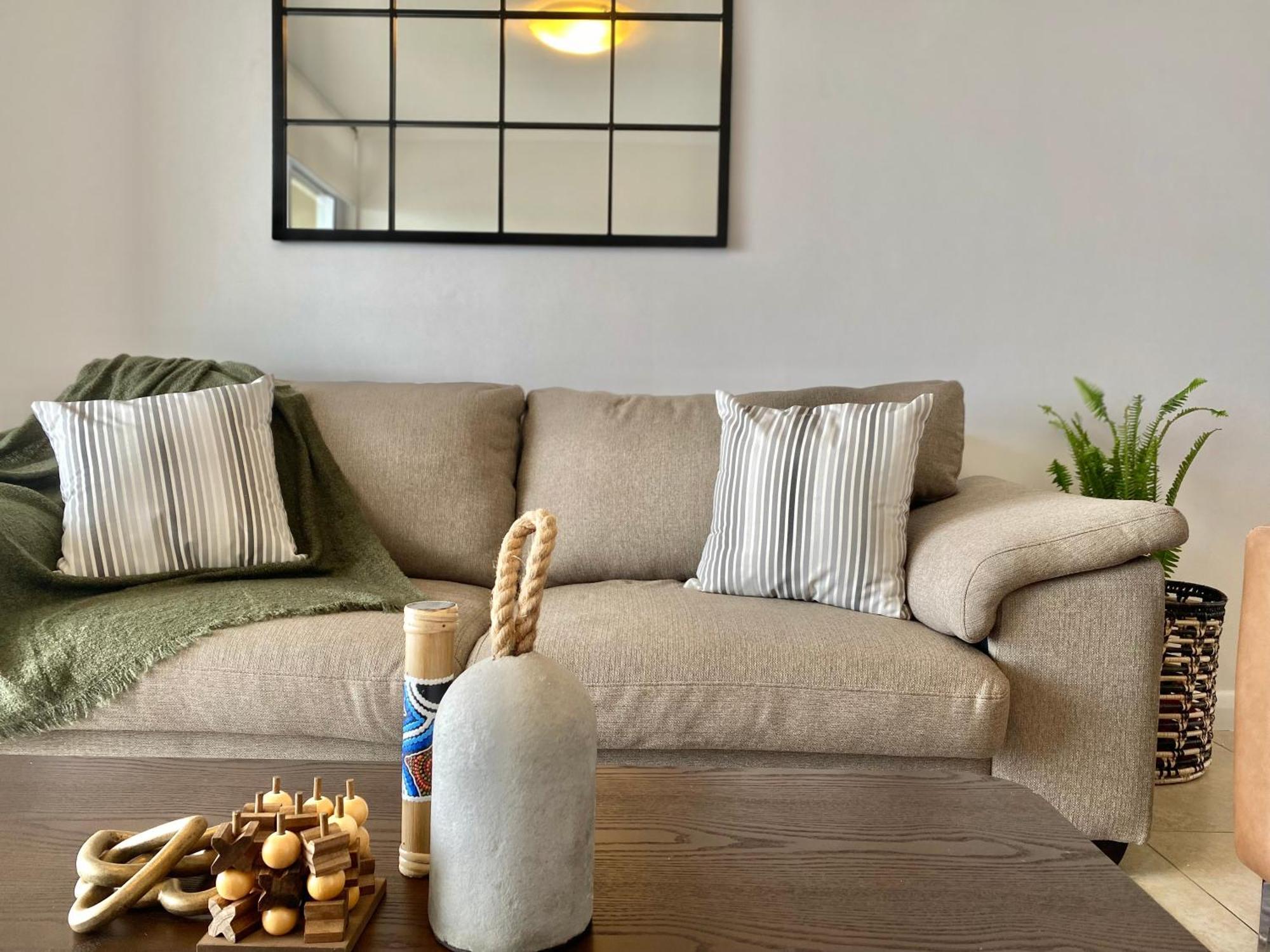 Apartment Wake Up To The Waves - Portico