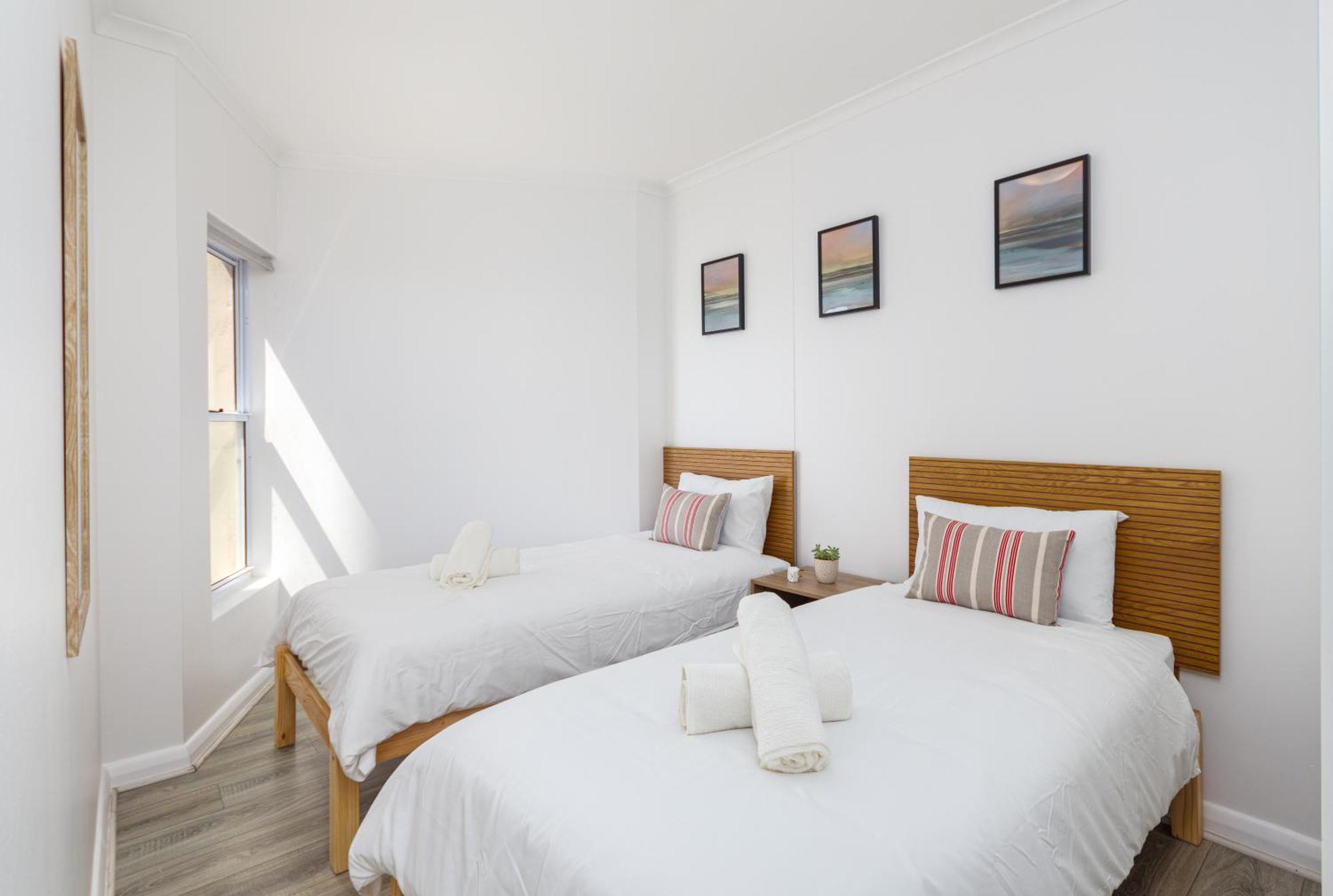 Apartment Wake Up To The Waves - Portico